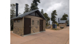 Bathrooms at the end of Bryce Canyon Scenic Drive / Rainbow Point