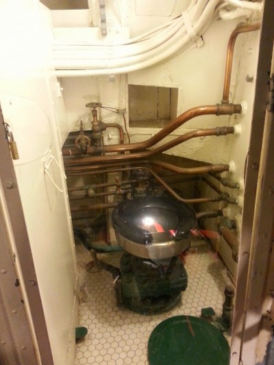 PAMPANITO (SS-383) Submarine - Bathroom Review
