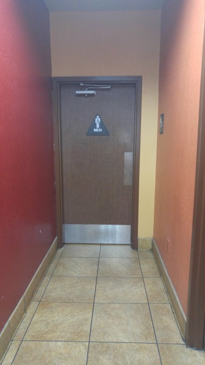 Jack in the Box, Bradshaw Road, Sacramento, California - Bathroom Review